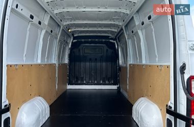 Грузовой фургон Renault Master 2024 в Стрые
