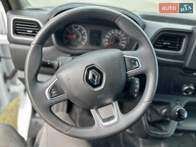 Грузовой фургон Renault Master 2024 в Стрые