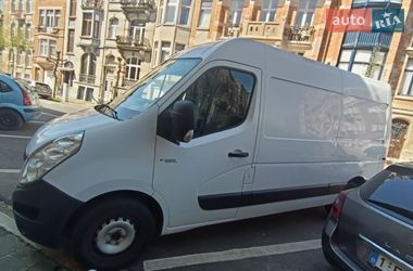 Вантажний фургон Renault Master 2017 в Ужгороді