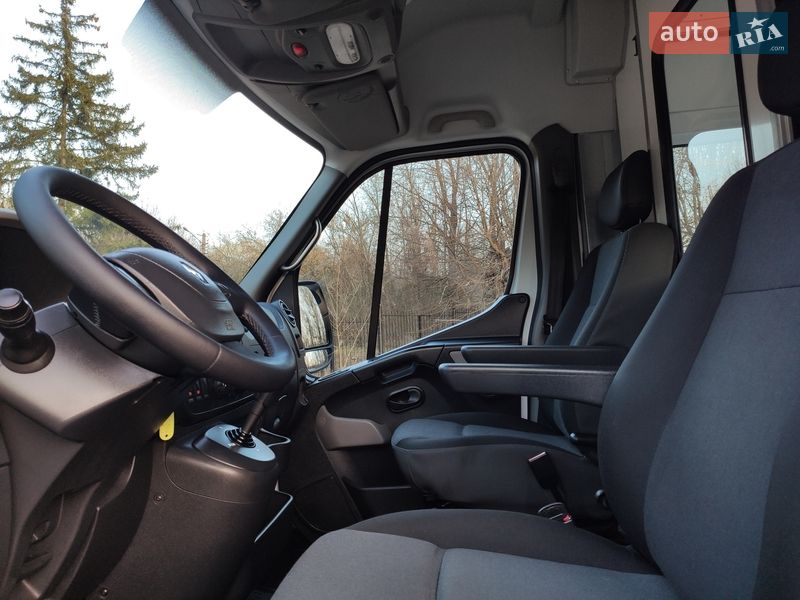 Грузовой фургон Renault Master 2017 в Бердичеве