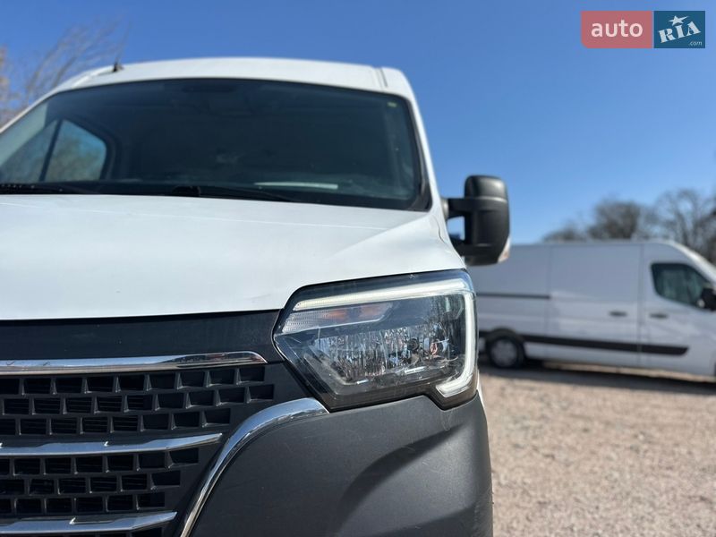 Вантажний фургон Renault Master 2021 в Рівному