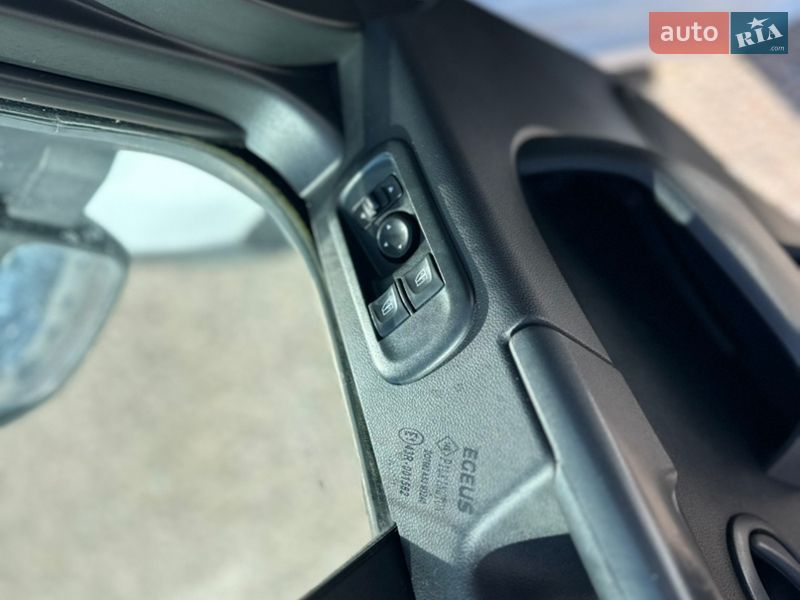 Вантажний фургон Renault Master 2021 в Рівному