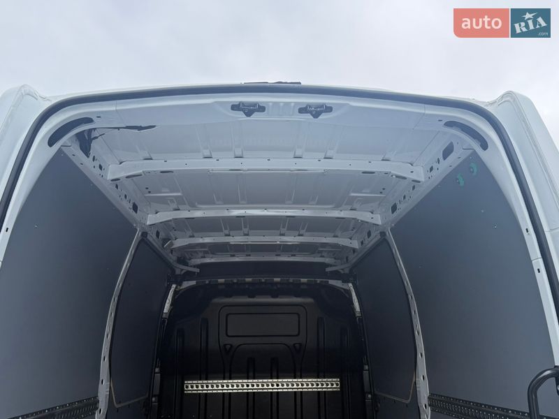 Вантажний фургон Renault Master 2021 в Луцьку
