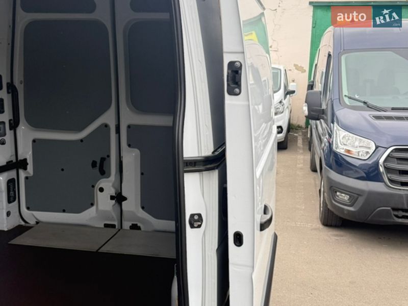 Вантажний фургон Renault Master 2021 в Луцьку
