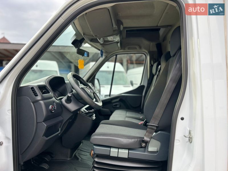 Тентованый Renault Master 2021 в Хусте