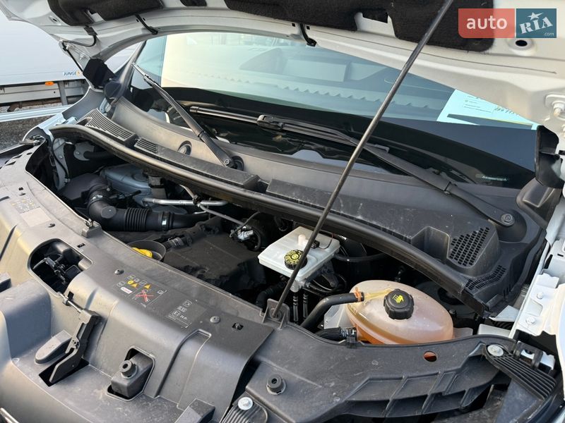 Вантажний фургон Renault Master 2021 в Бердичеві