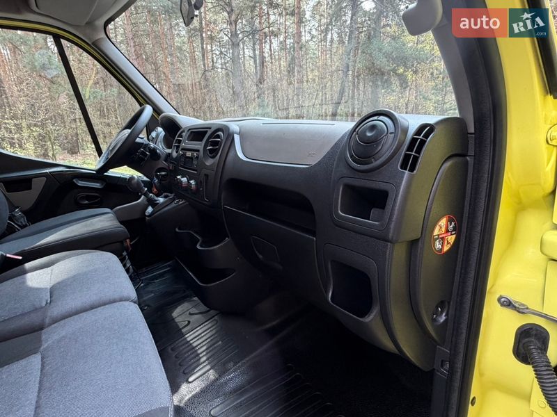 Вантажний фургон Renault Master 2016 в Києві