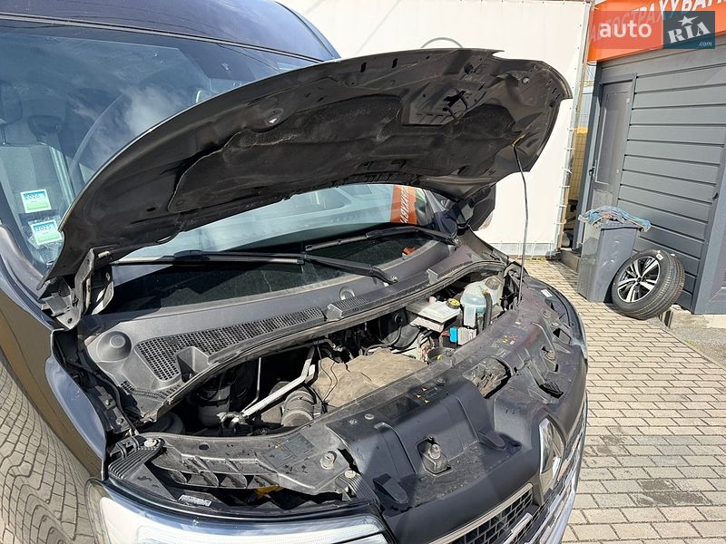 Грузовой фургон Renault Master 2022 в Ровно