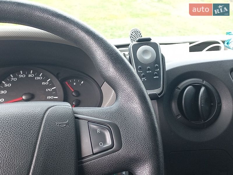 Грузовой фургон Renault Master 2014 в Чернигове