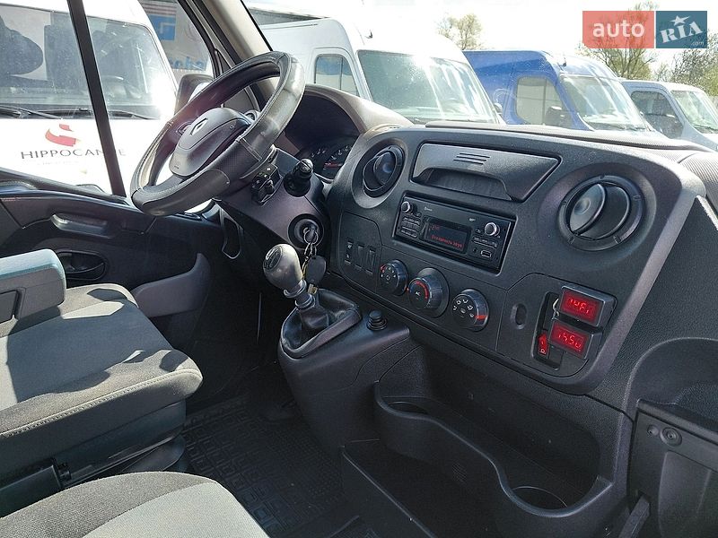 Грузовой фургон Renault Master 2015 в Ивано-Франковске