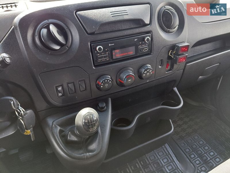 Грузовой фургон Renault Master 2015 в Ивано-Франковске