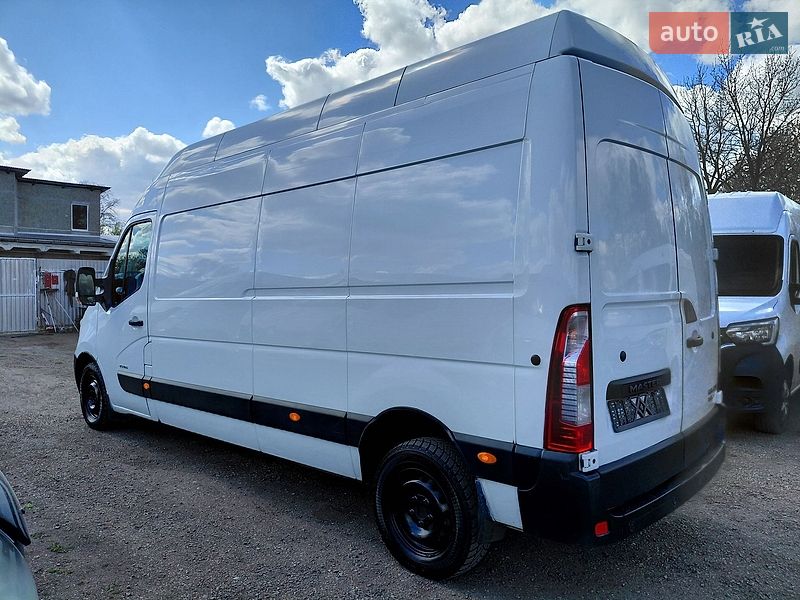Грузовой фургон Renault Master 2015 в Ивано-Франковске
