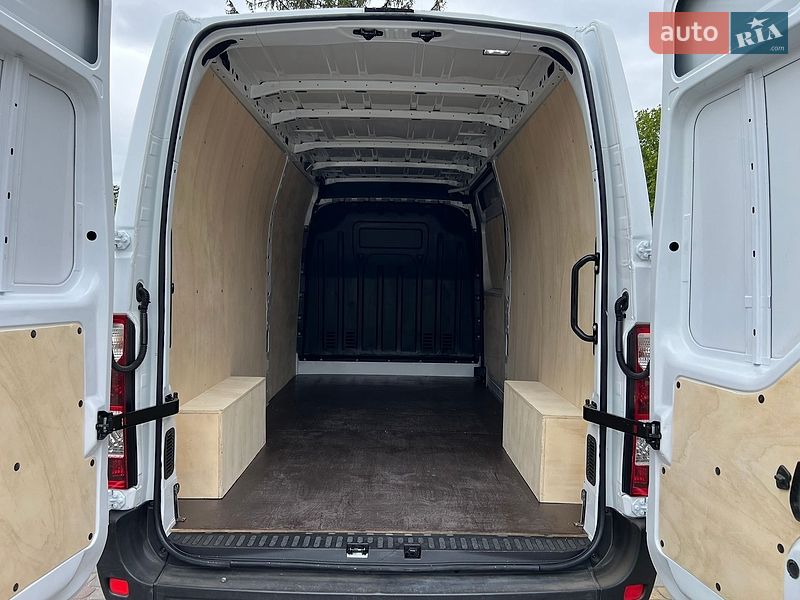 Грузовой фургон Renault Master 2021 в Луцке