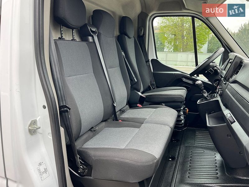 Грузовой фургон Renault Master 2021 в Луцке