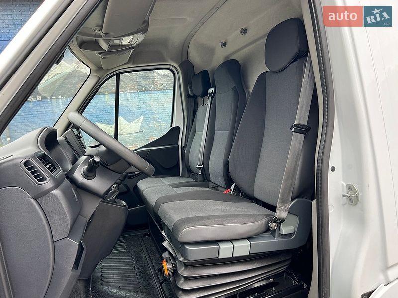 Грузовой фургон Renault Master 2021 в Луцке