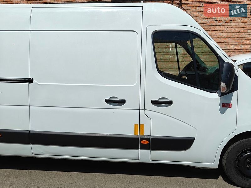 Микроавтобус грузовой (до 3,5т) Renault Master 2015 в Полтаве