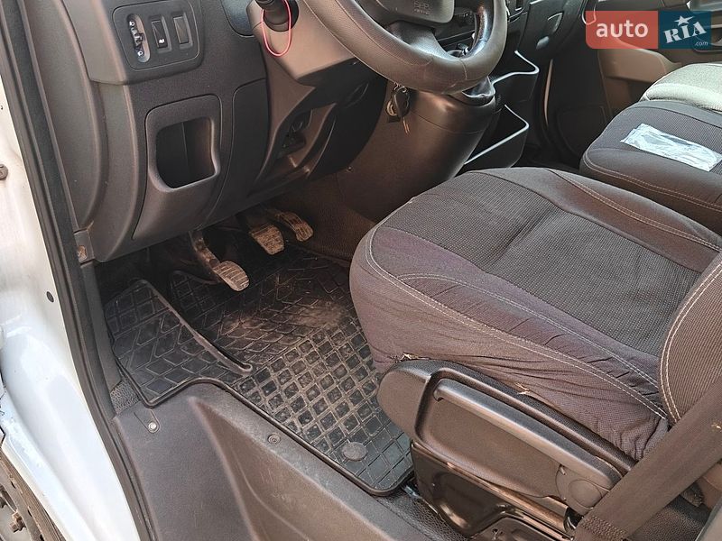 Микроавтобус грузовой (до 3,5т) Renault Master 2015 в Полтаве фото 17 Микроавтобус грузовой (до 3,5т) Renault Master 2015 в Полтаве