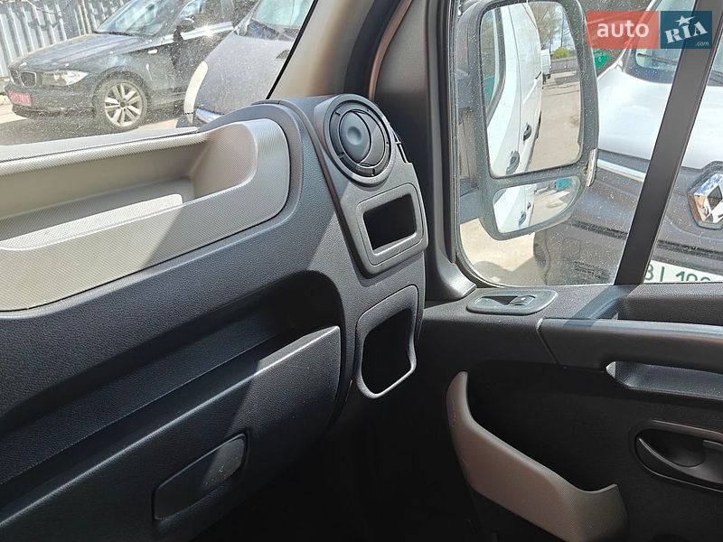 Микроавтобус грузовой (до 3,5т) Renault Master 2015 в Полтаве фото 25 Микроавтобус грузовой (до 3,5т) Renault Master 2015 в Полтаве