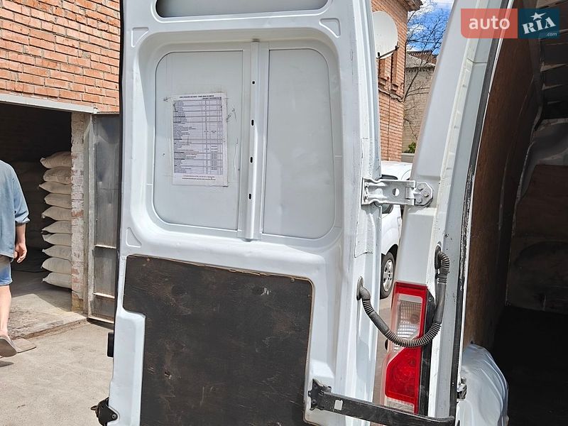 Микроавтобус грузовой (до 3,5т) Renault Master 2015 в Полтаве фото 29 Микроавтобус грузовой (до 3,5т) Renault Master 2015 в Полтаве