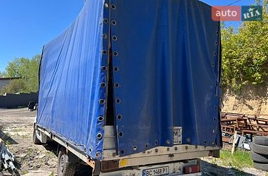 Грузовой фургон Renault Master 2015 в Львове