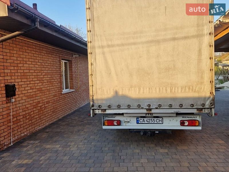 Грузовой фургон Renault Master 2015 в Кропивницком