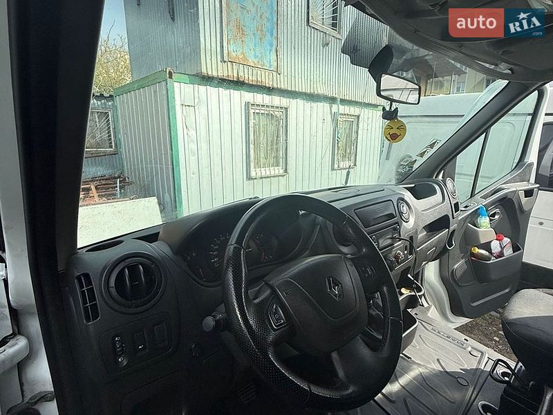 Тентованый Renault Master 2017 в Петропавловской Борщаговке