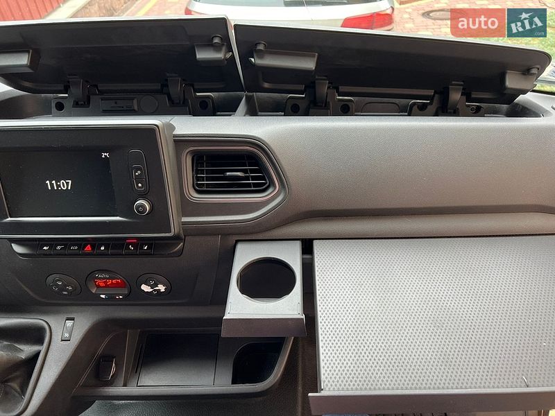 Вантажний фургон Renault Master 2019 в Тернополі