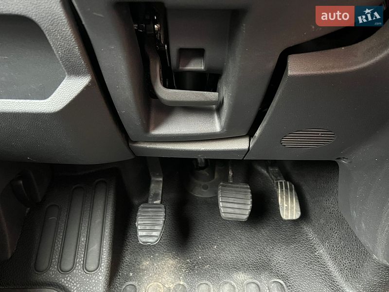 Вантажний фургон Renault Master 2019 в Тернополі