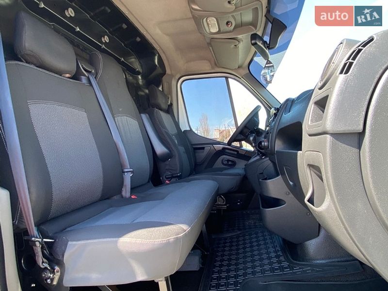 Грузовой фургон Renault Master 2019 в Киеве