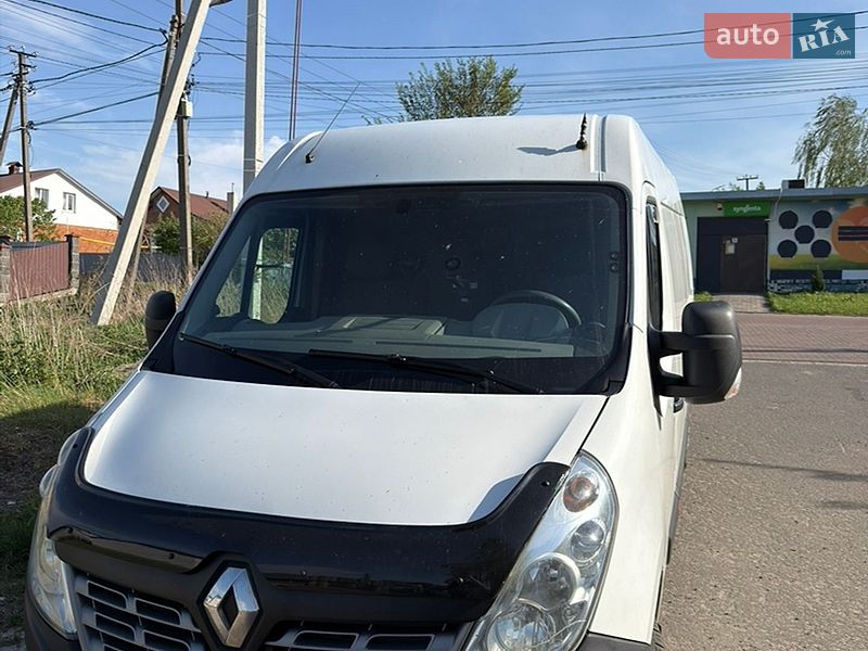 Грузовой фургон Renault Master 2016 в Львове