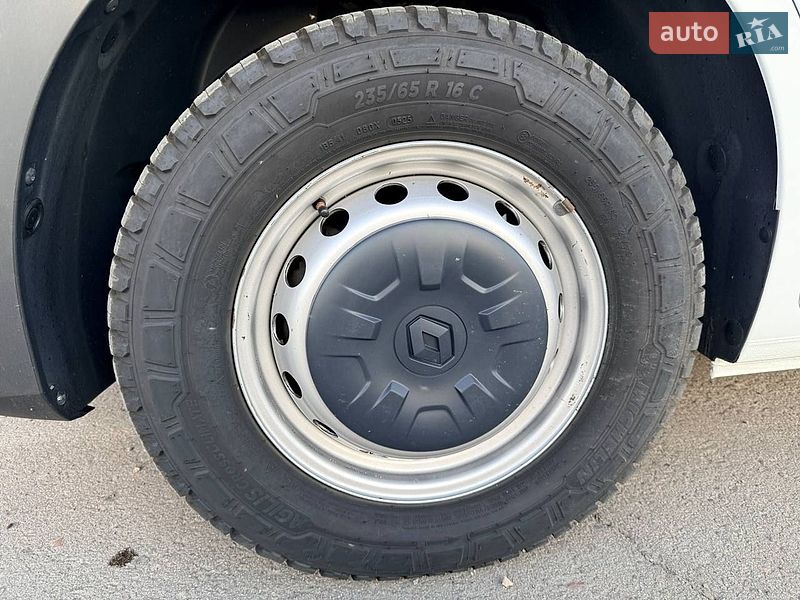 Тентованый Renault Master 2023 в Киеве