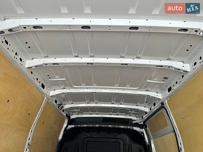 Грузовой фургон Renault Master 2021 в Дубно