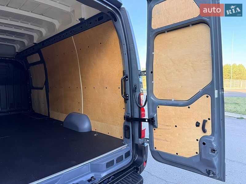Грузовой фургон Renault Master 2022 в Киеве