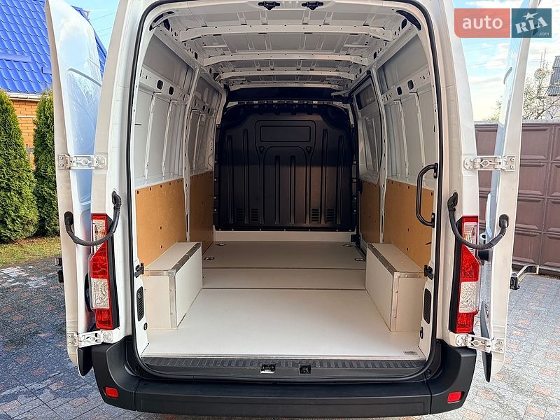 Грузовой фургон Renault Master 2020 в Фастове