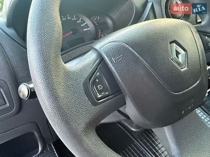 Грузовой фургон Renault Master 2018 в Дубно