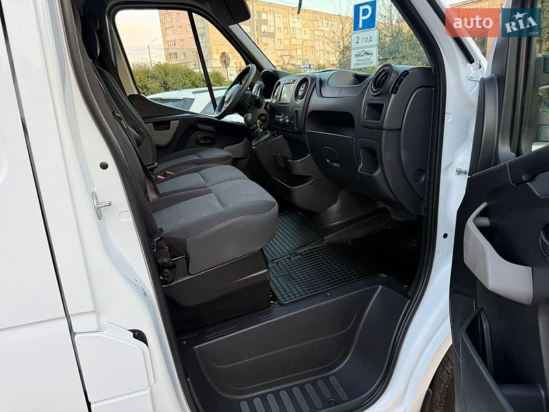 Грузовой фургон Renault Master 2018 в Дубно