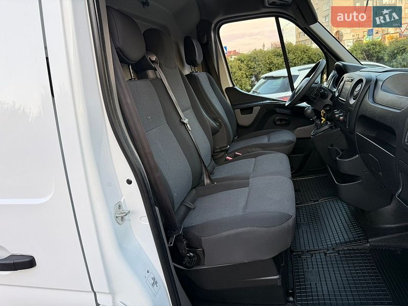 Грузовой фургон Renault Master 2018 в Дубно