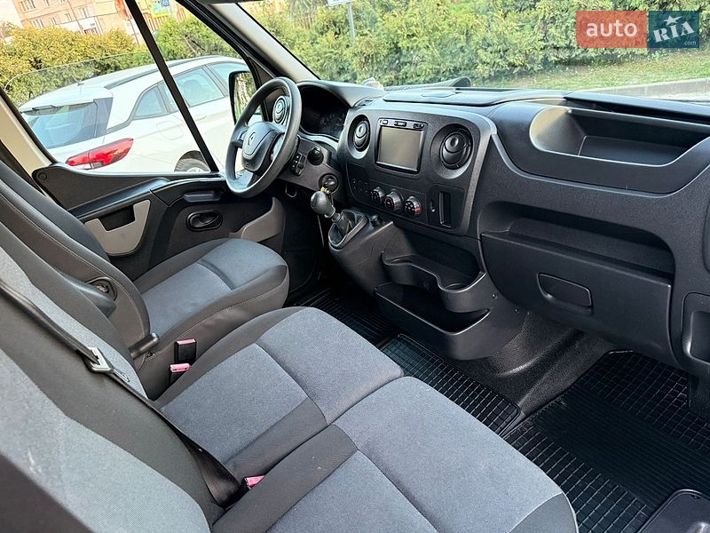 Грузовой фургон Renault Master 2018 в Дубно