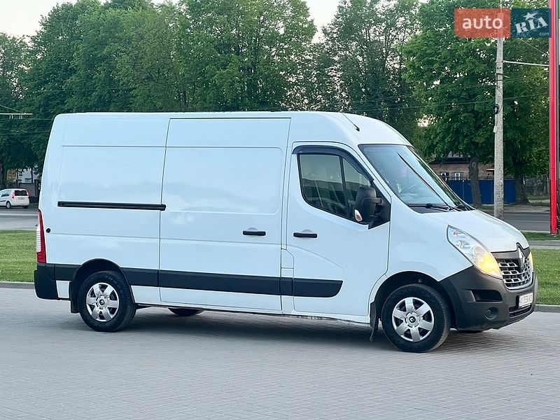 Вантажний фургон Renault Master 2015 в Житомирі