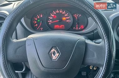 Вантажний фургон Renault Master 2015 в Житомирі