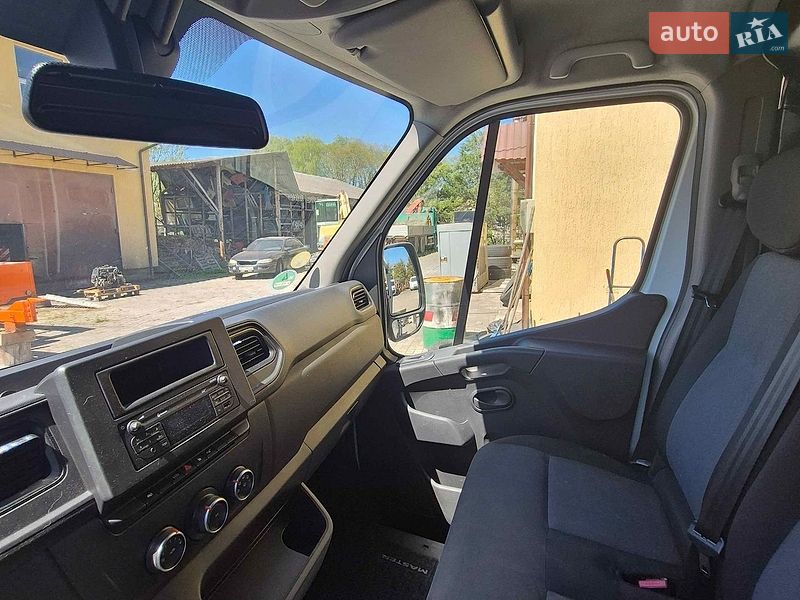 Вантажний фургон Renault Master 2021 в Дрогобичі