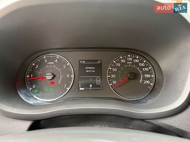 Грузовой фургон Renault Master 2021 в Черновцах