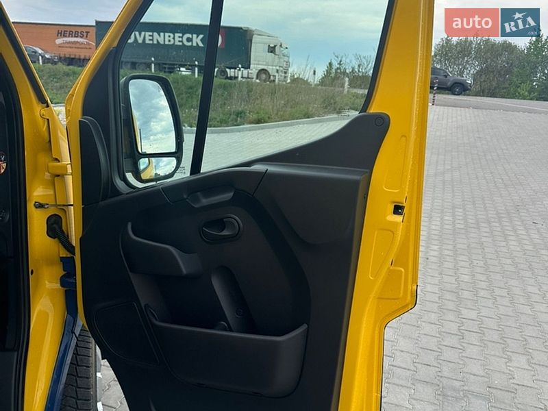 Грузовой фургон Renault Master 2020 в Львове
