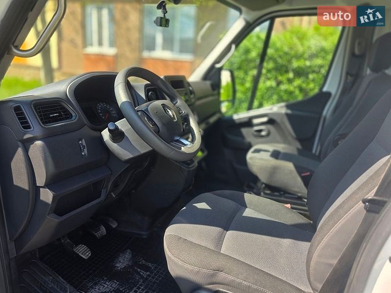 Вантажний фургон Renault Master 2022 в Харкові