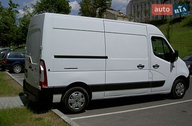 Вантажний фургон Renault Master 2017 в Львові