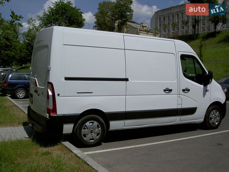 Вантажний фургон Renault Master 2017 в Львові