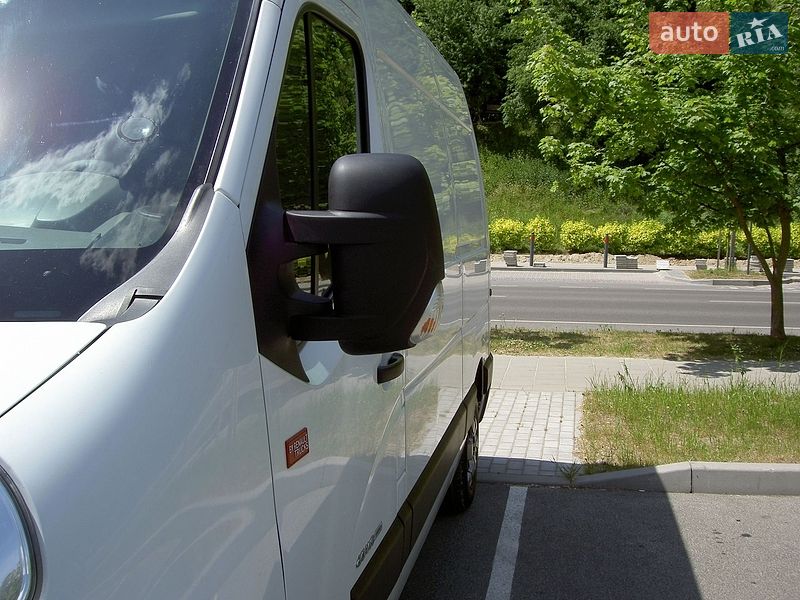 Вантажний фургон Renault Master 2017 в Львові