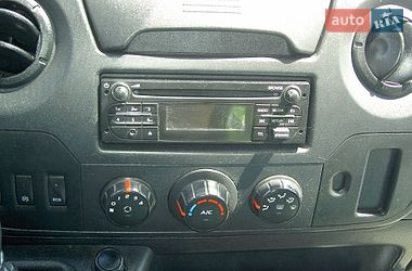 Вантажний фургон Renault Master 2017 в Львові