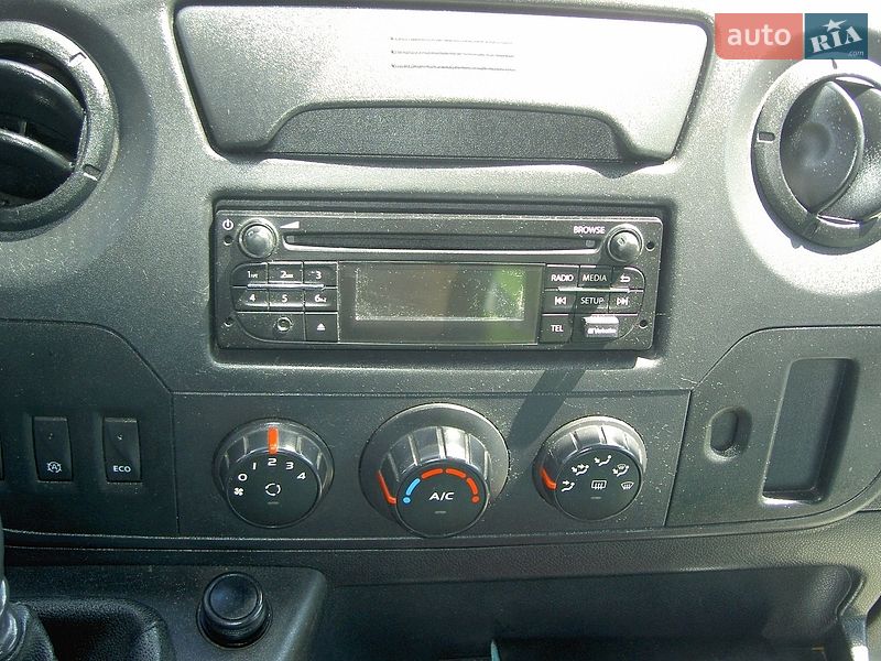 Вантажний фургон Renault Master 2017 в Львові