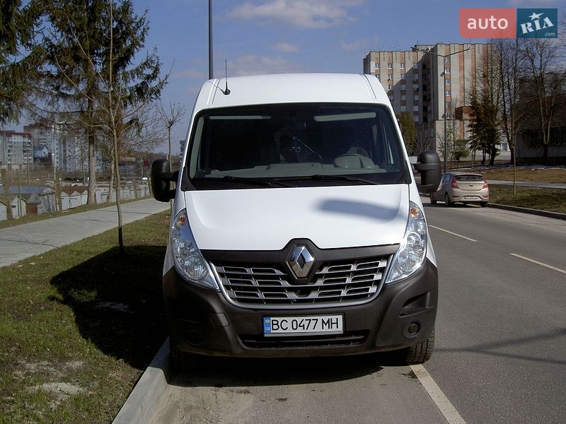 Вантажний фургон Renault Master 2017 в Львові